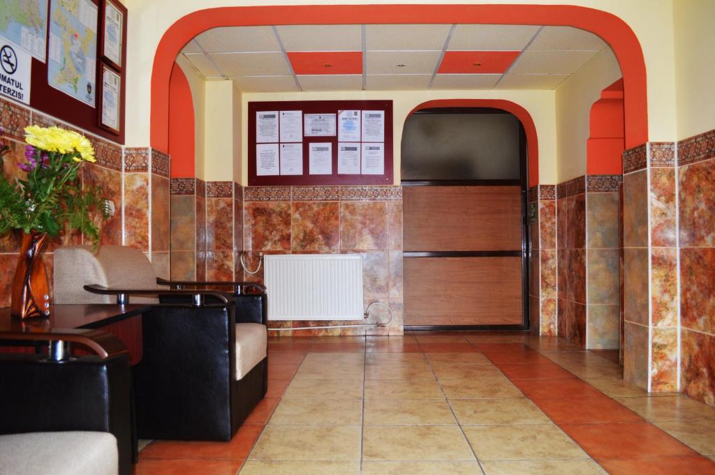 Hotel Orizont Сучава Экстерьер фото